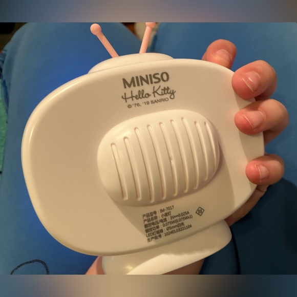 Hello Kitty Miniso Mini Light/Lamp - Picture 3 of 4
